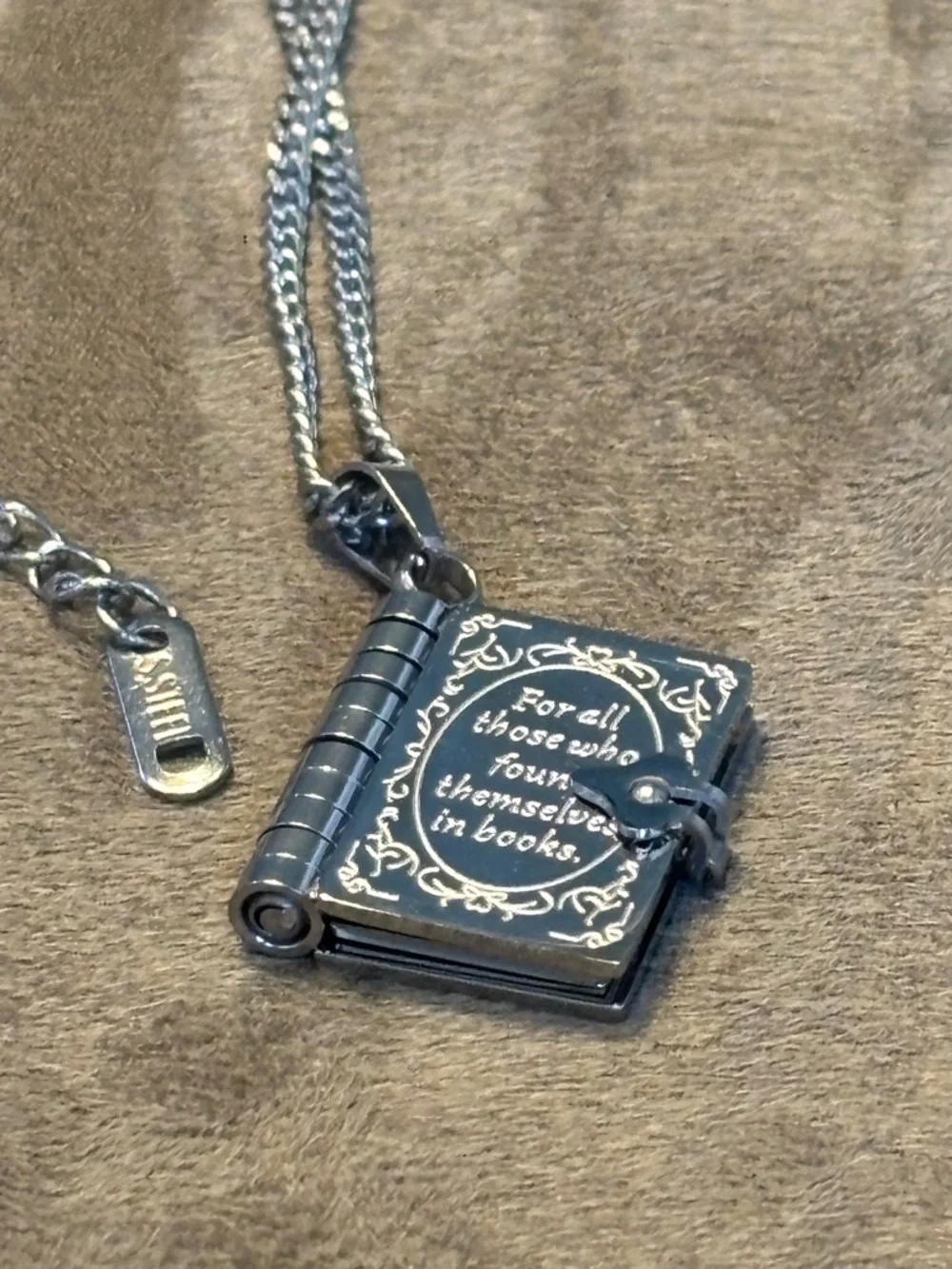 Inspirational Necklace + Mini Book “FOR ALL THOSE WHO FOUND THEMSELVES IN BOOKS” - Picture 4 of 16